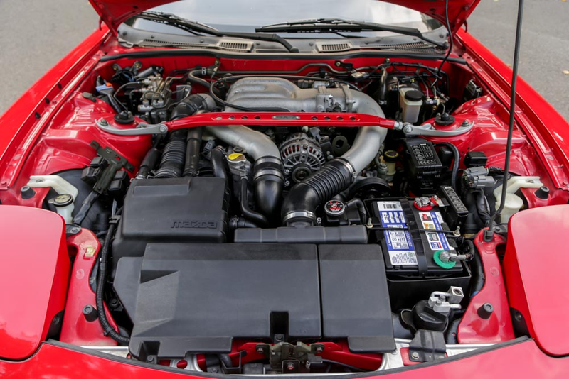 Illustration for article titled Here's Why Overpaying For This Super Clean Mazda RX-7 Makes Sense